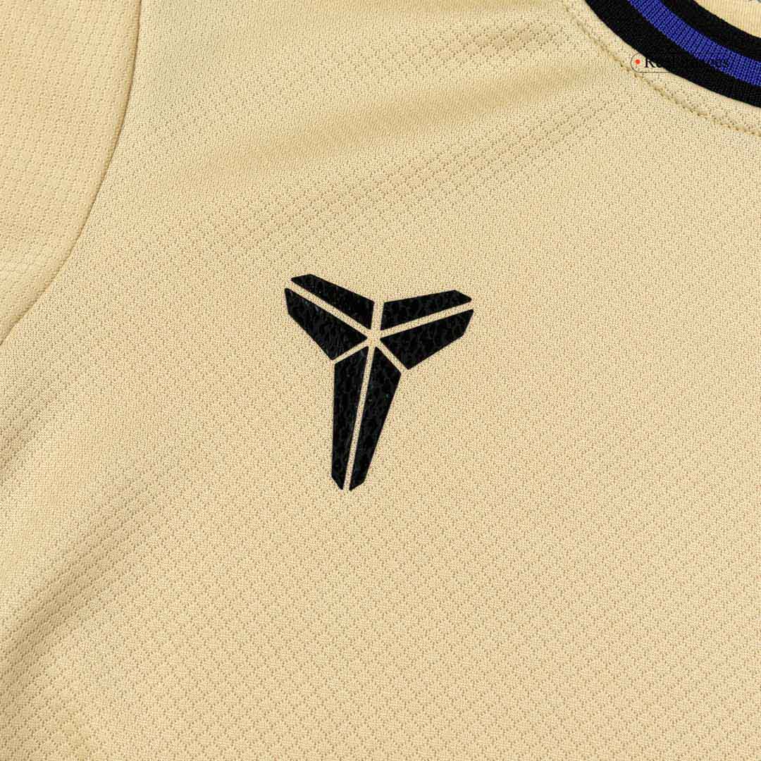 Barcelona 
 Extérieur 
Maillot 
Tenue (Maillot+Shorts+Chaussettes) 
2025/26 
 
 Jaune&Noir